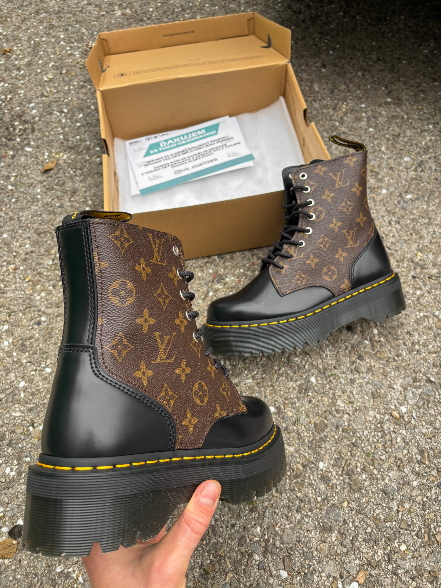 Dr.Martens Jadon “Leather” Mono