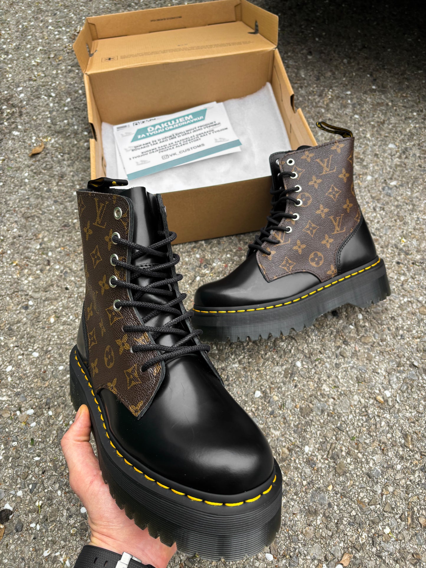Dr.Martens Jadon “Leather” Mono